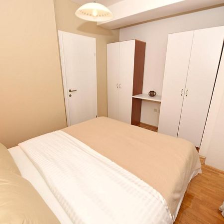 Si Apartments Ohrid With Free Parking 外观 照片