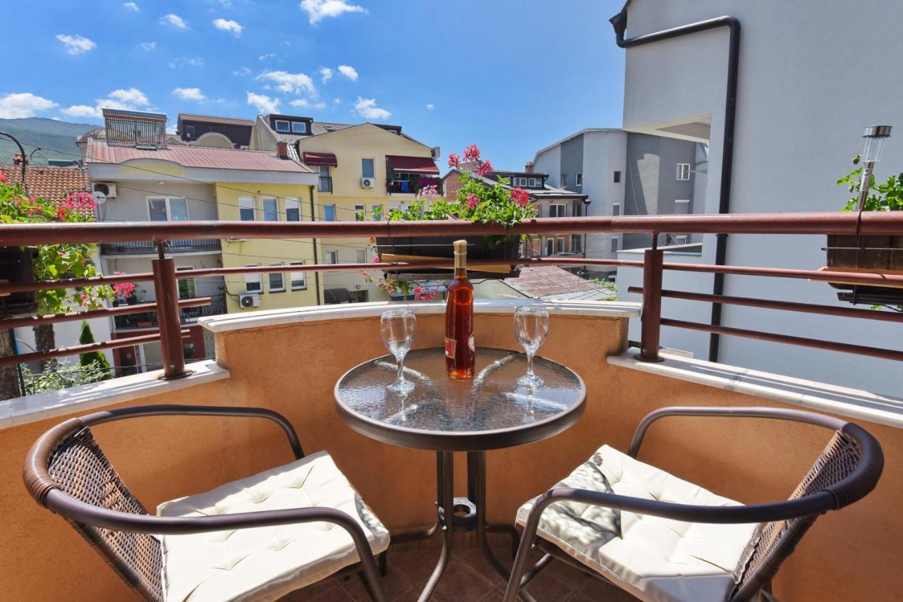 Si Apartments Ohrid With Free Parking 外观 照片