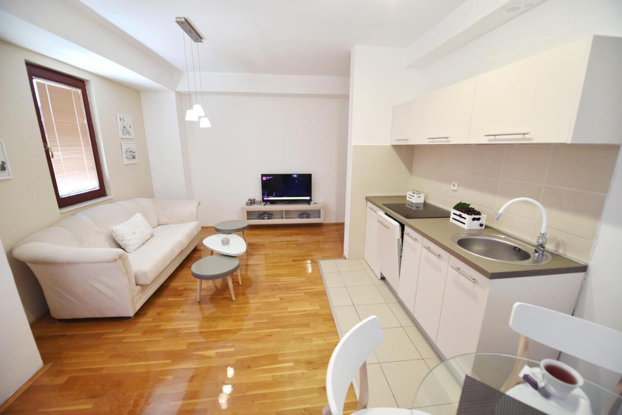 Si Apartments Ohrid With Free Parking 外观 照片
