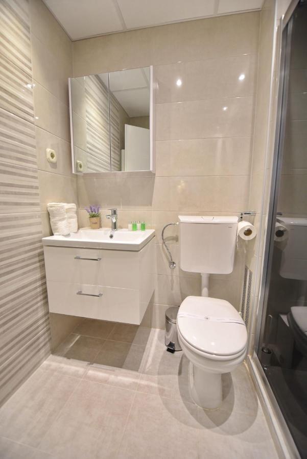 Si Apartments Ohrid With Free Parking 外观 照片